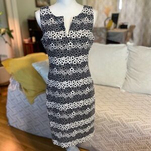 Karl Lagerfeld Paris Navy & White Floral Sheath Dress